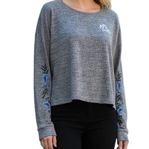 GILLY HICKS Light Gray Embroidered Sleeve L/S Lightweight Sweater EUC Size M